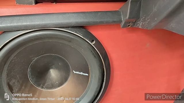 Cek Sound Subwoofer Rockford P3 VS Monoblock Fusion PP-AM 2000.1 смотреть онлайн