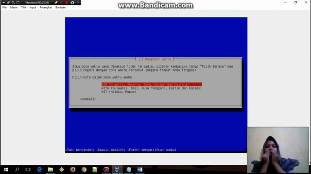 Instalasi Linux Debian 8 32-bit di Virtual Box смотреть онлайн