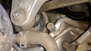 Опора двигателя vw polo sedan