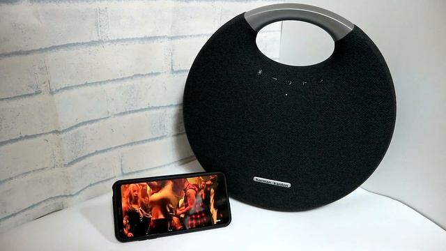 實際聆聽測試《Harman kardon Onyx Studio 5》 смотреть онлайн