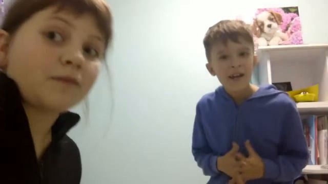 Танцуем Spooky Scary Skeletons