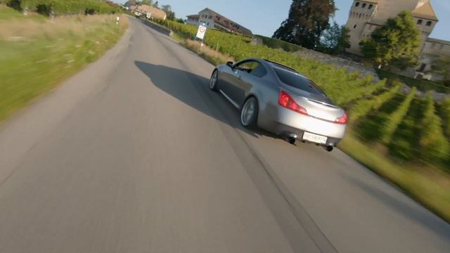 Cinematic FPV - Infiniti G37 chasing in Switzerland смотреть онлайн