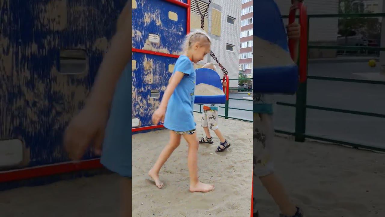 качели с песком смотреть онлайн