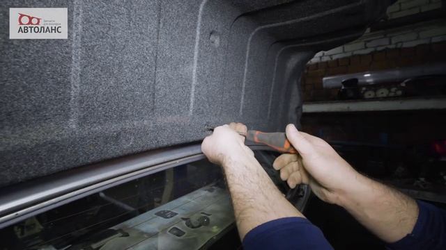 Как снять фонари, задний бампер и крышку багажника на Mitsubishi Lancer IX? смотреть онлайн