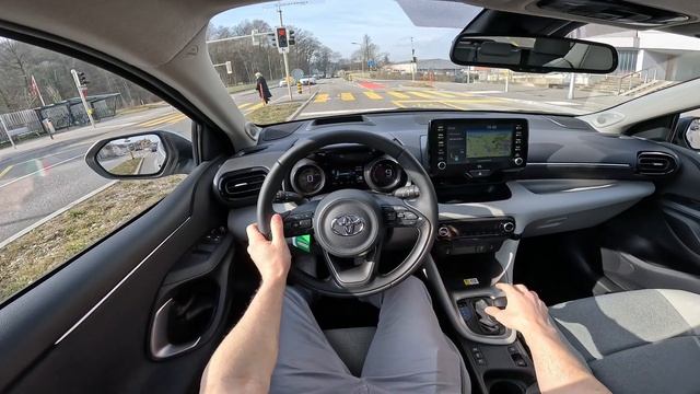 Toyota Yaris Hybrid Test Drive POV 2022 смотреть онлайн