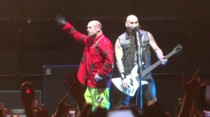 Five Finger Death Punch - Lift Me Up + Trouble (Moscow 2020)