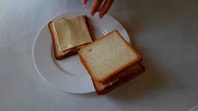 ФРАНЦУЗСКИЙ ЗАВТРАК | Горячий Сэндвич с Беконом и Сыром | Бутерброд с яйцом смотреть онлайн