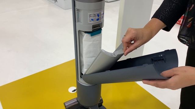 Samsung Bespoke Jet, l'aspirateur balai de Samsung nominé au Grand Prix de l'Innovation 2022 смотреть онлайн