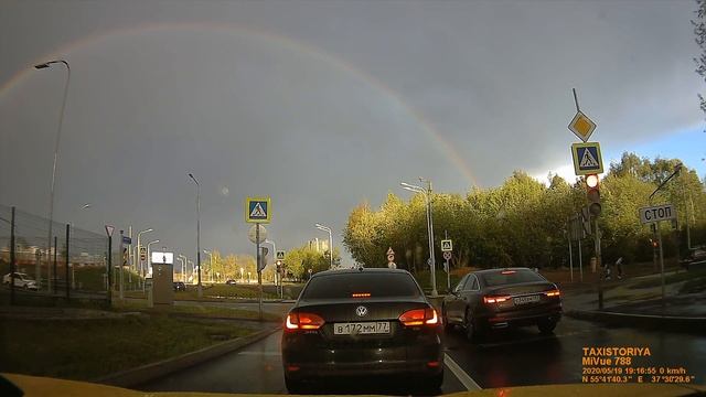 Москва сегодня после дождя РАДУГА красота! смотреть онлайн
