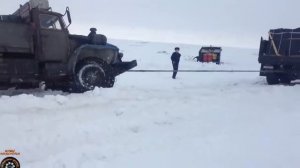 Мастерство и безбашенность водителей тяжелой техники на севере России выпуск #40