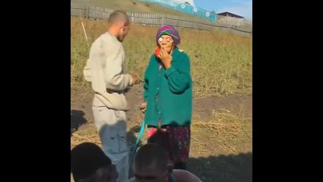 бабка Хакиха из Кепчаково (Башкирия-2013) смотреть онлайн