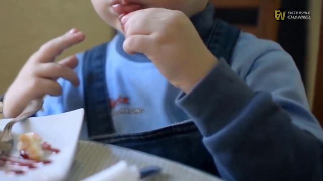Man Plants Camera On Maid, Caught Her In The Act смотреть онлайн