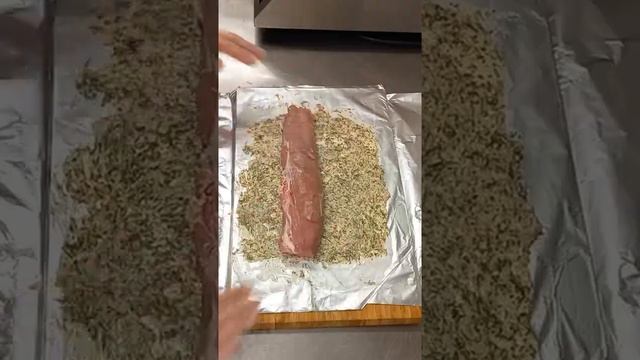 Мега сочная запеченная свиная вырезка в духовке | Как вкусно приготовить вырезку из свинины ? смотреть онлайн