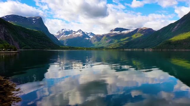 Relax ambient music & Chillout music. Music for study and work смотреть онлайн