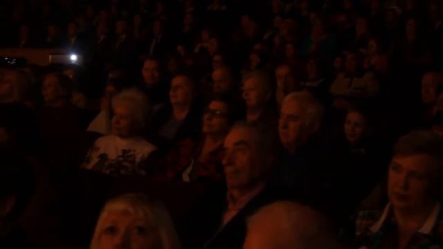 «Дай бог, мира и счастья России» вокальный ансамбль районного Дома культуры смотреть онлайн