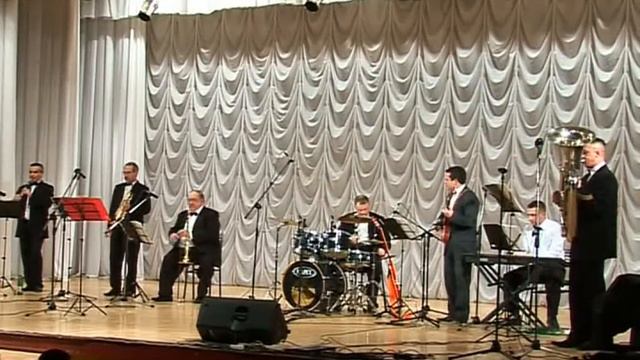 Светит месяц смотреть онлайн