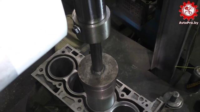 РАСТОЧКА,ГИЛЬЗОВКА И ХОНИНГОВКА ПОСЛЕ АРГОННОЙ СВАРКИ БЛОКА ЦИЛИНДРОВ ECOBOOST 1.6.Минск. AvtoPro.b смотреть онлайн