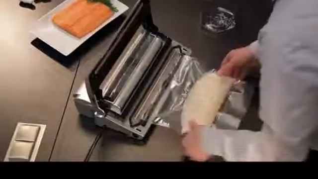 Упаковка продуктов с помощью CASO VC 200 (нем) смотреть онлайн