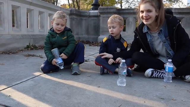 BOTTLE FLIP DARE CHALLENGE 2 (with a twist!) | Match Up смотреть онлайн