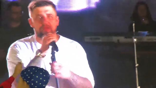 БАСТА.29.09.18.Ростов-Арена(Сансара) смотреть онлайн