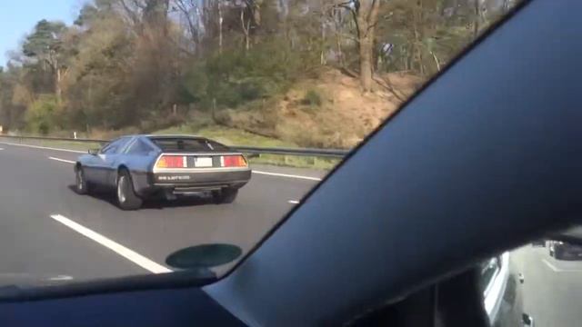 DeLorean überholen смотреть онлайн