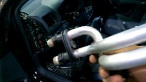 Жесть Volkswagen Jetta Golf 5 снимаю приборную панель!!!