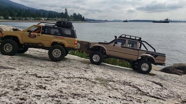 Rc4wd Toyota 4runner Scale Run With Toyota Hilux Rcmodelex
