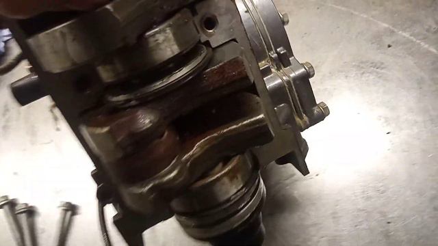 Мотор Sea Pro 9,9 пролежал под водой неделю. смотреть онлайн