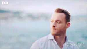 Я НЕ ТВОЯ БОЛЬШЕ Я НЕ ТВОЯ, И ВСЁ ЧТО БЫЛО С НАМИ УДАЛИЛА ИЗ ПАМЯТИ, ТЫ ДУМАЛ Я НЕ СМОГУ БЕЗ ТЕБЯ...