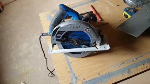 Дисковая пила Зубр ПДП-65 . Отзыв владельца.