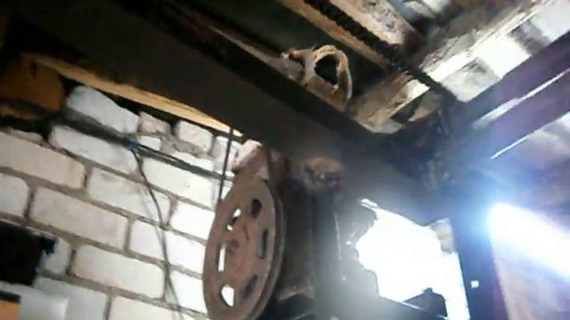 Самодельные гаражные ворота открываются вверх электроприводом смотреть онлайн