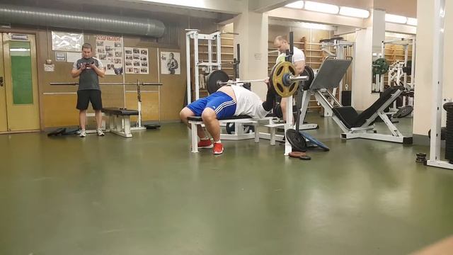 Жим лёжа 100×14(40сек) смотреть онлайн