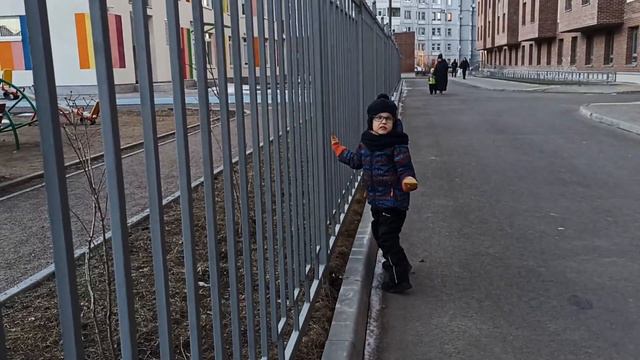 Домашний влог🏡\\Ура! Каникулы👌 \\Готовлю капустные котлеты\\ смотреть онлайн