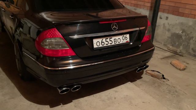 W211 E55 cold start, eisenmann exhaust смотреть онлайн