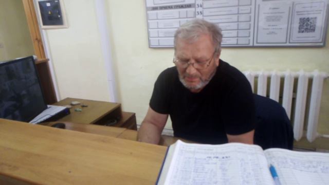 15.06.23 ОТКАЗ ЧЕЛОВЕКУ ВОЙТИ В ЗДАНИЕ АДМИНИСТРАЦИИ ГОРОДА. смотреть онлайн