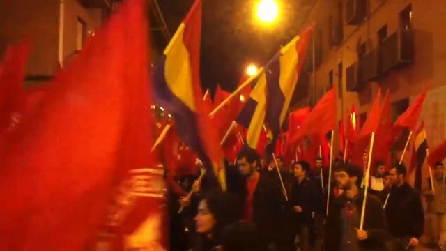 Manifestación San Fernando de Henares 12 Congreso UJCE (2/2) смотреть онлайн