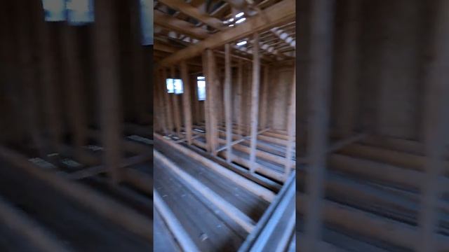 ВСЕ ЕЩЕ ХОЧЕШЬ СТРОИТЬ КАРКАСНЫЙ ДОМ ?! РАЗВАЛИВАЮЩИЙСЯ КАРКАСНИК. смотреть онлайн