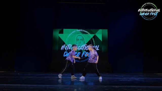 Рыбченков Савелий и Тихомирова Ульяна | STREET SHOW| DUO| KIDS | 8 лет и младше | IDF 2022 смотреть онлайн