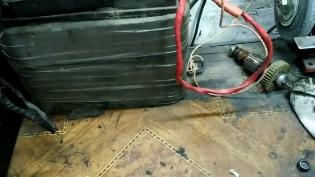 Как разобрать мотор пылесоса без гайки. Шайба. смотреть онлайн