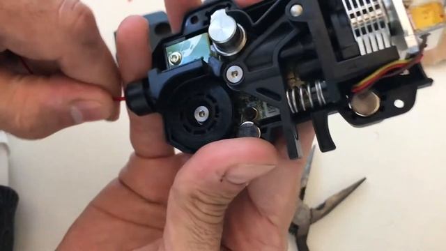 How To Fix A Clogged MakerBot 3D Printer Smart Extruder смотреть онлайн