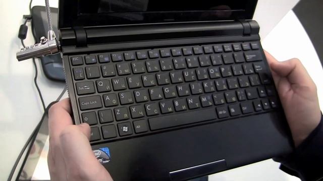 Hands On: Russian Netbook DNS Running MeeGo смотреть онлайн