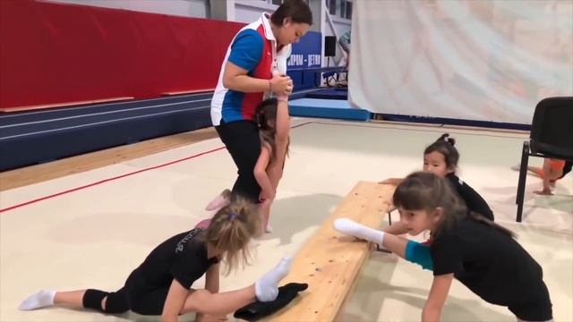 Velislava and her classmates most painful moments in RG gymnastics смотреть онлайн