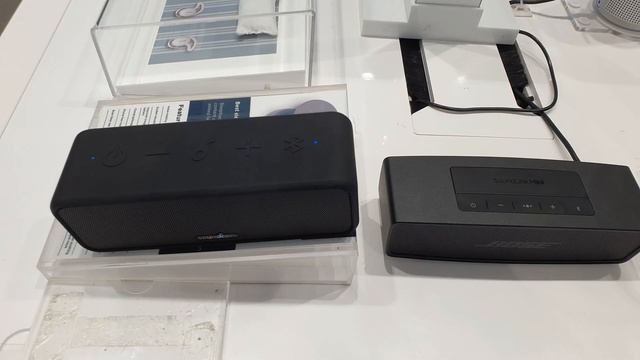 Bose SoundLink Mini II Special Edition vs. Anker SoundCore 3 | Bass Sound Test смотреть онлайн