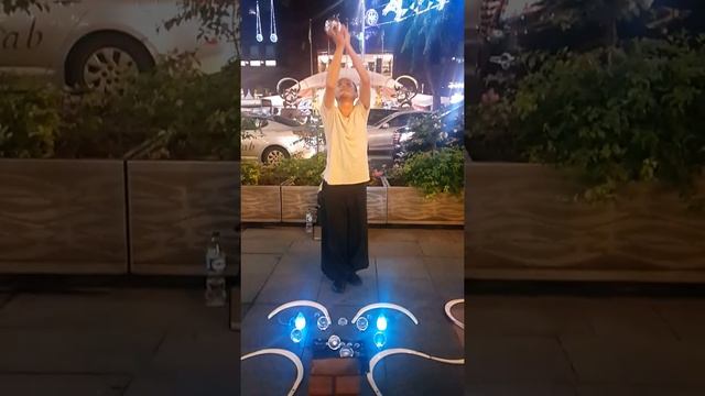 Завораживающее представление на улице орхидей в Сингапуре смотреть онлайн