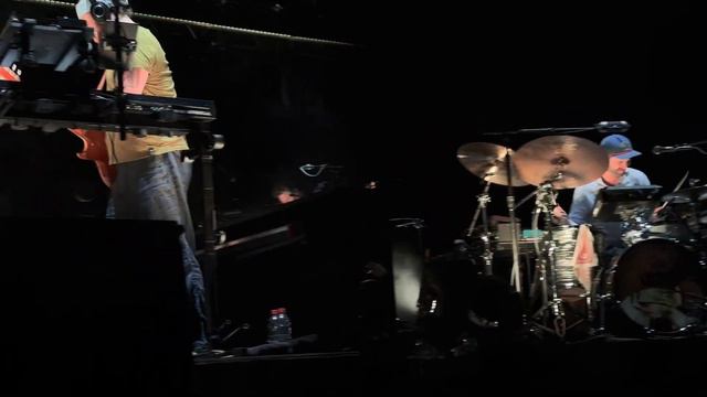 Bon Iver - Perth (Live at Sidney Myer Music Bowl, Melbourne, 05/03/23) смотреть онлайн