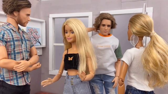 Emily & Friends: “Meet the Parents” (Episode 22) - Barbie Doll Videos смотреть онлайн