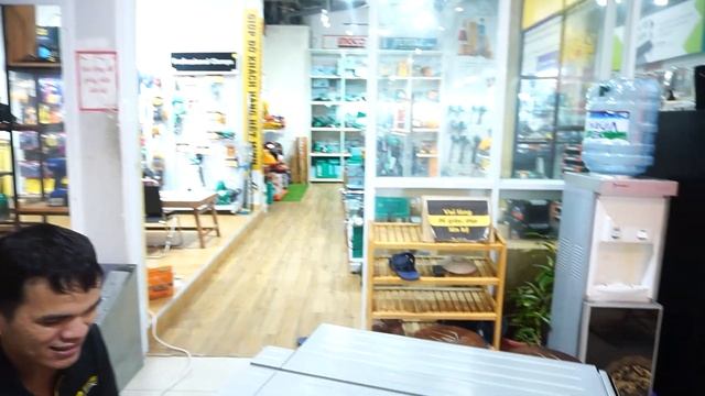 Mở hộp và báo giá Máy cưa bàn 255mm Makita MLT100 смотреть онлайн