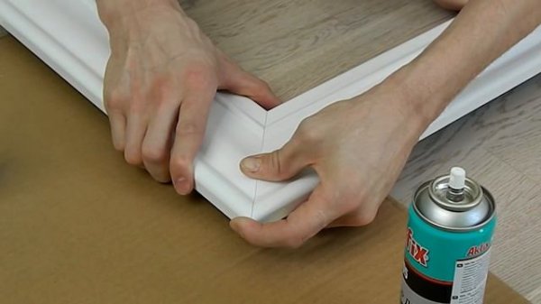 Фигурный наличник 100мм. Склеивание углов. Белые двери Dariano. Клей  Akfix