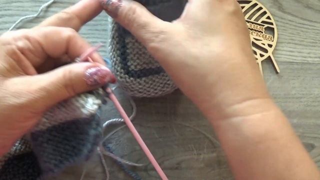 Вы еще их не связали? Туфельки для мальчика смотреть онлайн