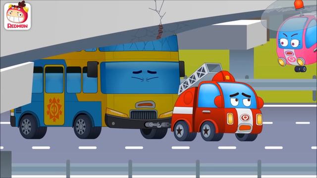 A Double-Decker Under the Overpass | Rescue cars | REDMON смотреть онлайн
